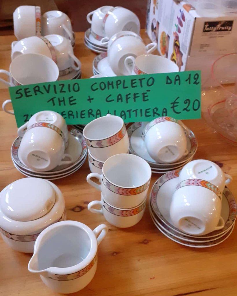 Il mercatino dell'usato benefico aperto ogni mese