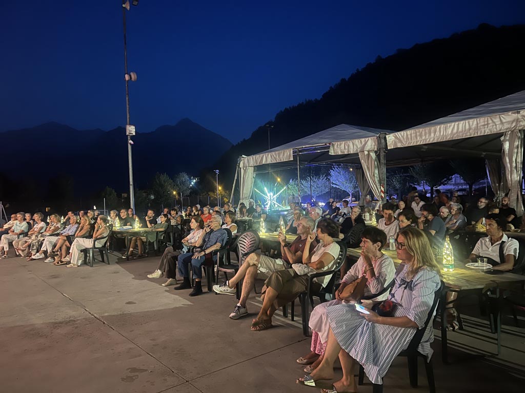 Bimbagosto, mercatini e chitarre: foto e video